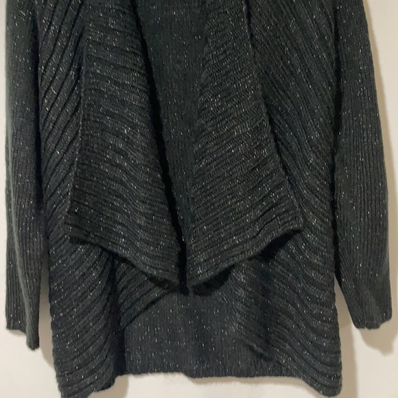 Covington Black Sweater Large Petite - Picture 3 of 8
